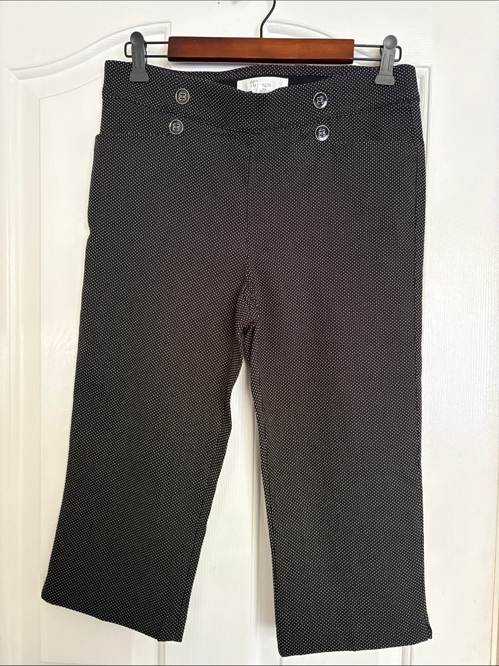 Madison Black and White Microdot Ponte Crop Capris